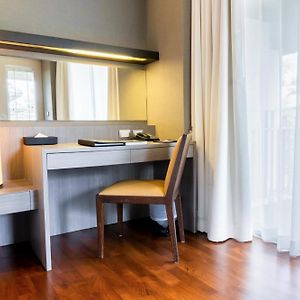 Studio Exécutive Lit Queen-Size